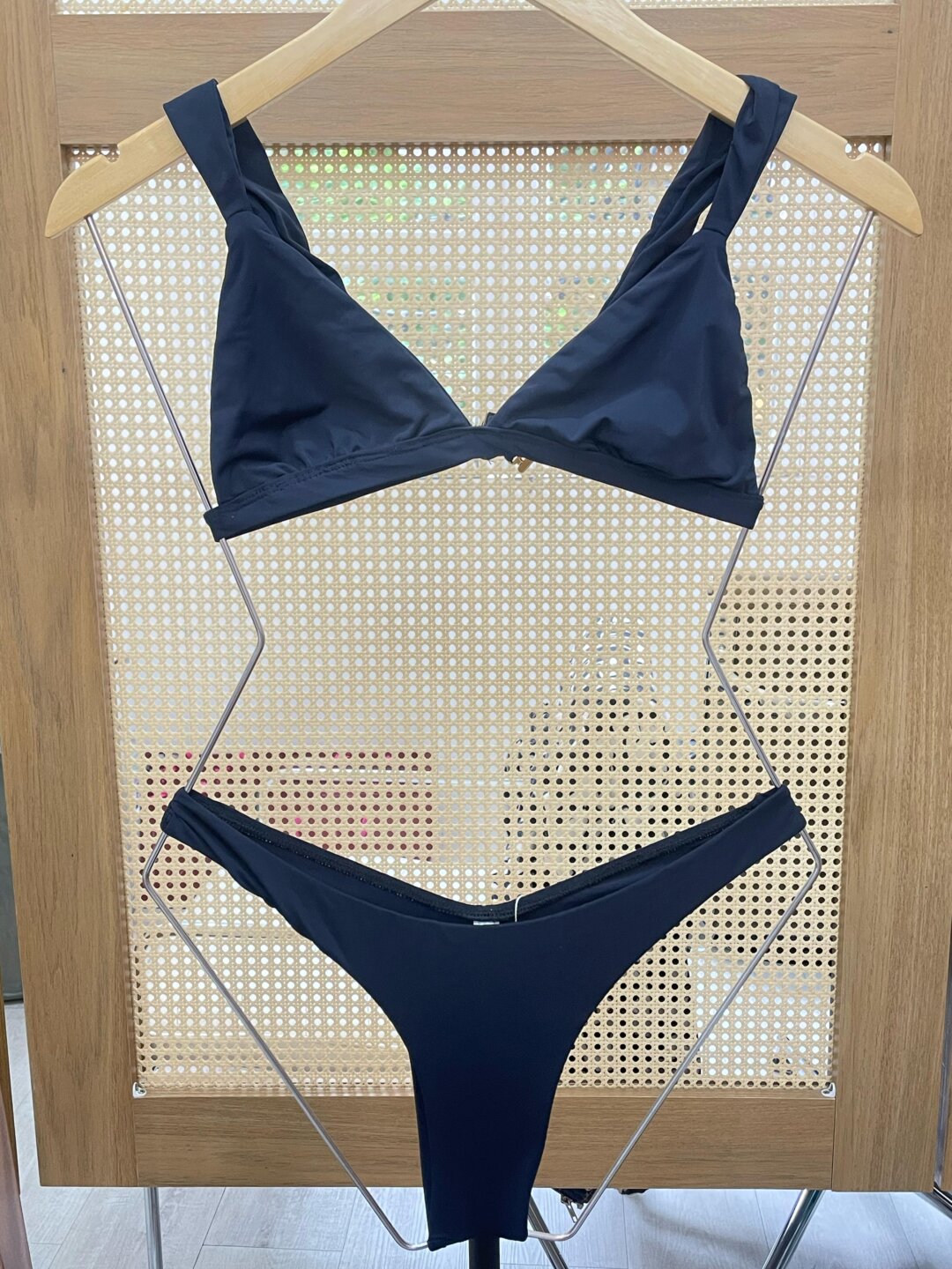 CONJUNTO CAROL PRETO BASICS