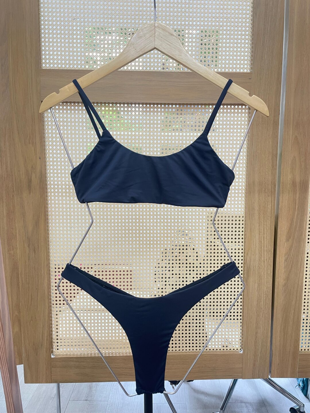 CONJUNTO JANA PRETO BASICS