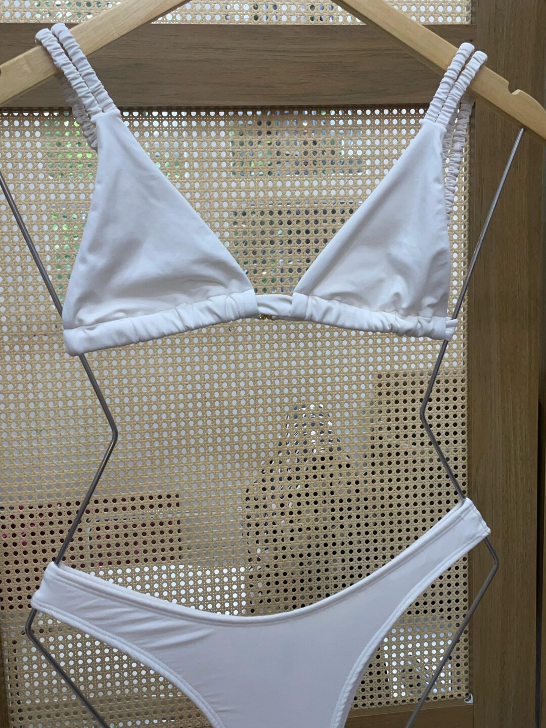 CONJUNTO LIVIA OFF WHITE BASICS - Image 2