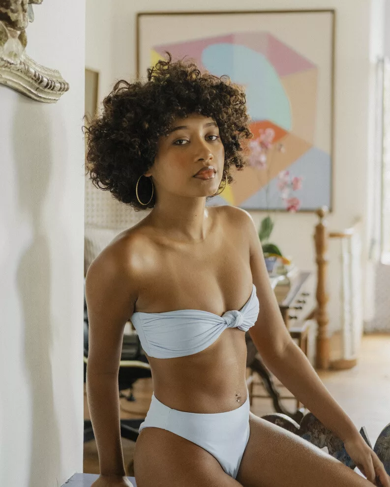 TOP DUDA AZUL CLARO SUNKISSED - Image 3