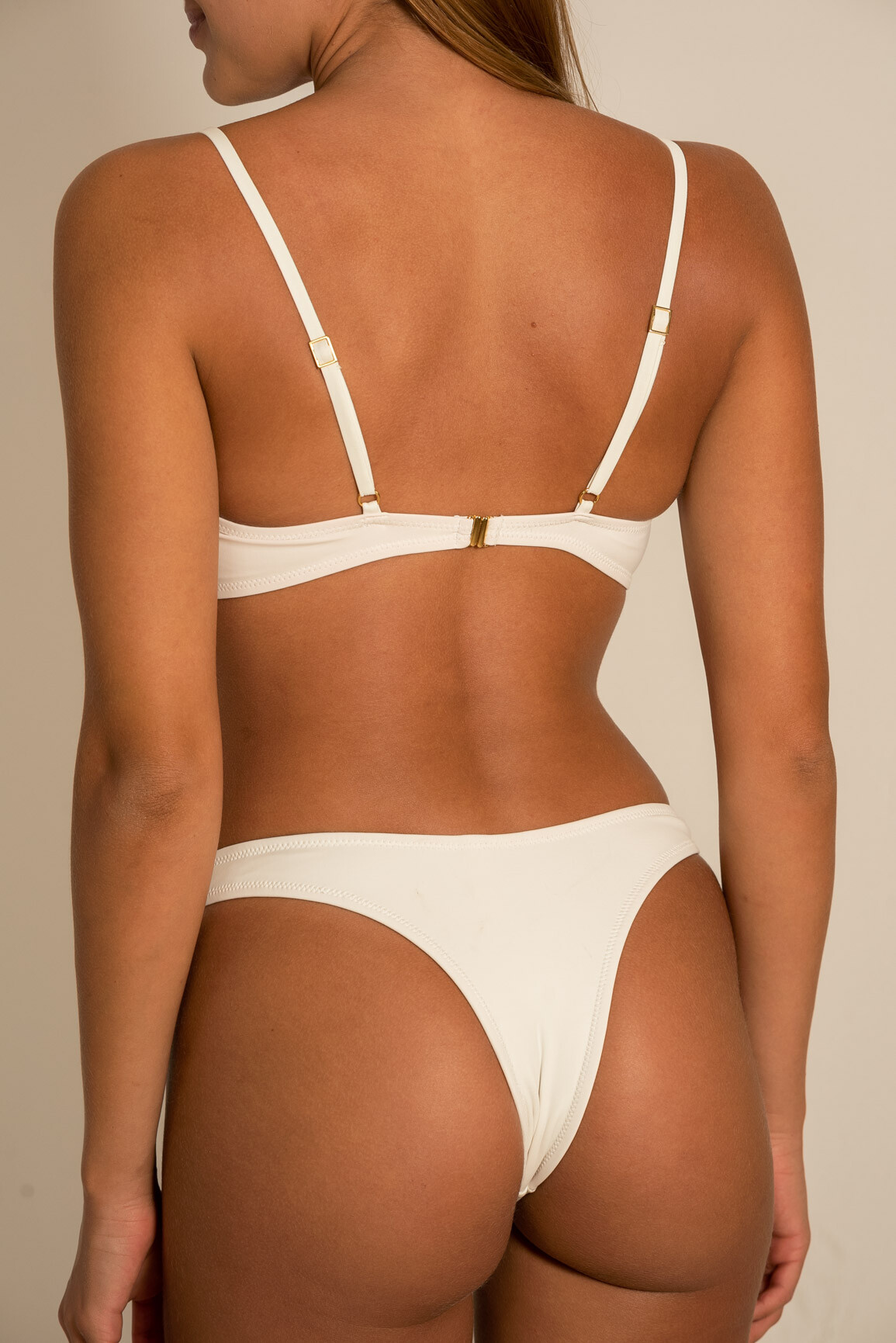 CONJUNTO BASICS TOP CECILIA + CALCINHA INTEIRA OFF - Imagem 6