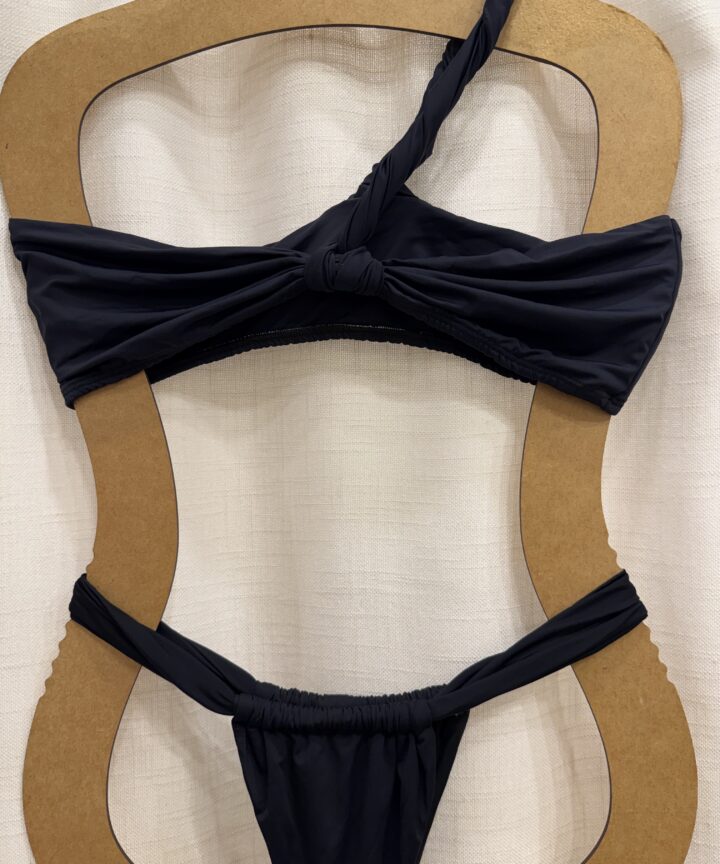 CONJUNTO BASICS TOP BRUNA + CALCINHA MAXI CORTININHA PRETO