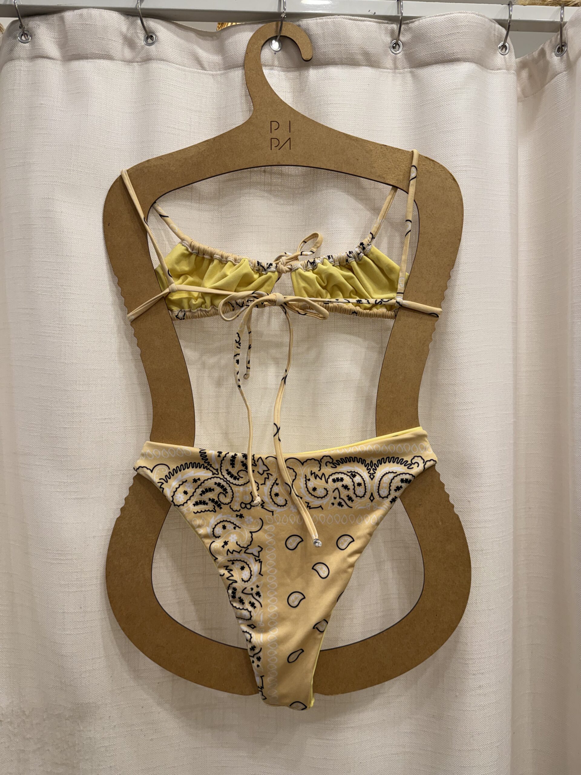 CONJUNTO PAISLEY AMARELO TOP CECÍLIA M + CALCINHA ALTA P - Imagem 2